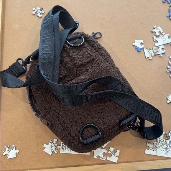 Brixley Sherpa belt bag - Picture 5 of 5